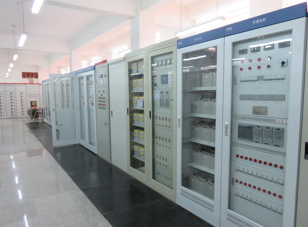 ��h�Ж|����վ100Ah/220V ֱ�����F(xi��n)��